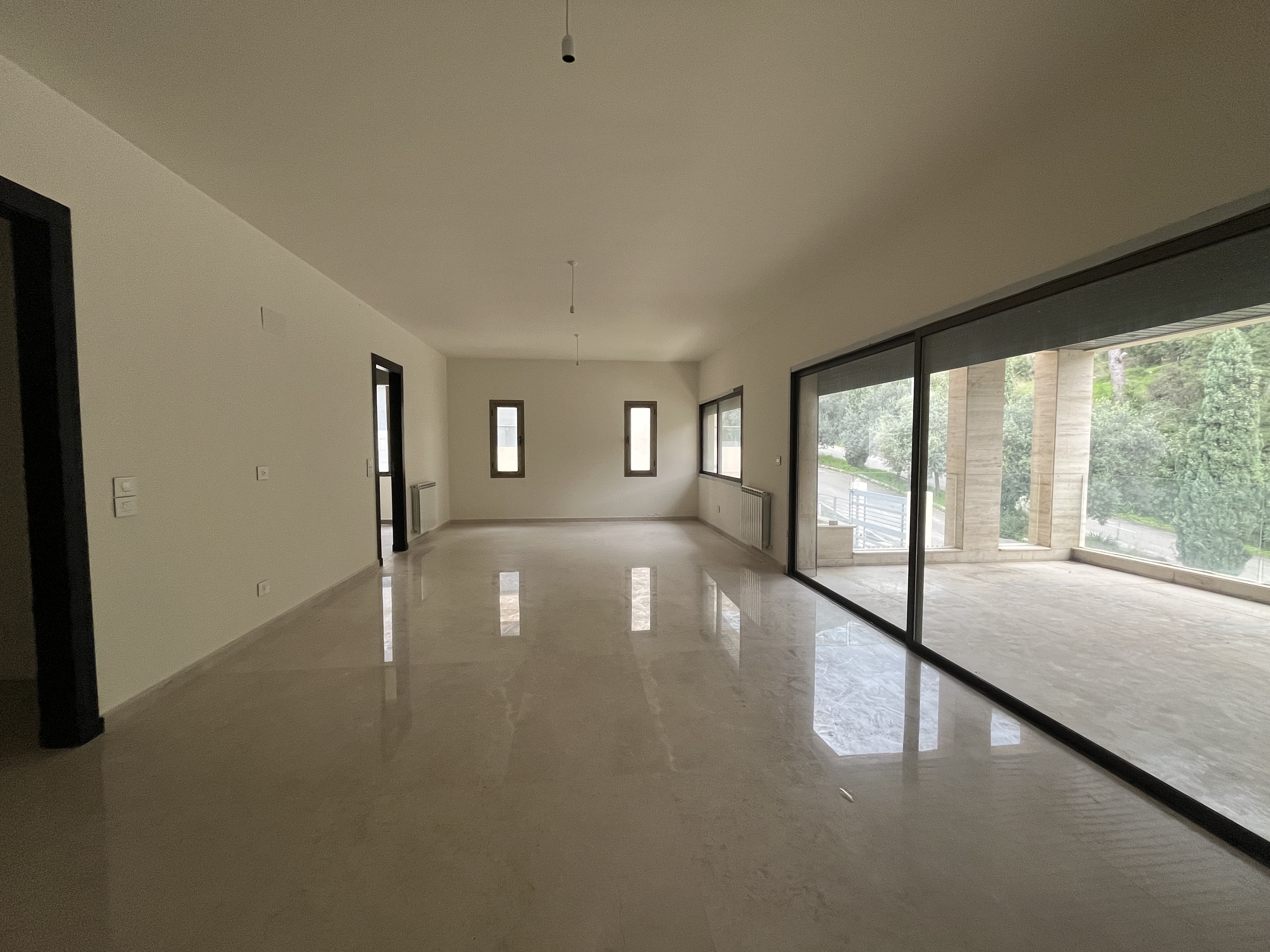 Ballouneh, Keserwen, Lebanon, 4 Bedrooms Bedrooms, 4 Rooms Rooms,5 BathroomsBathrooms,Apartment,Buy,10975408115