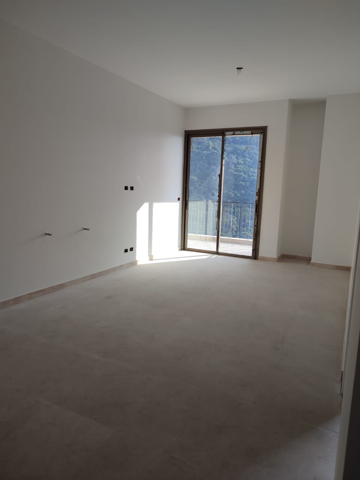 Bayada, Metn, Lebanon, 3 Bedrooms Bedrooms, 3 Rooms Rooms,5 BathroomsBathrooms,Apartment,Buy,11268301299