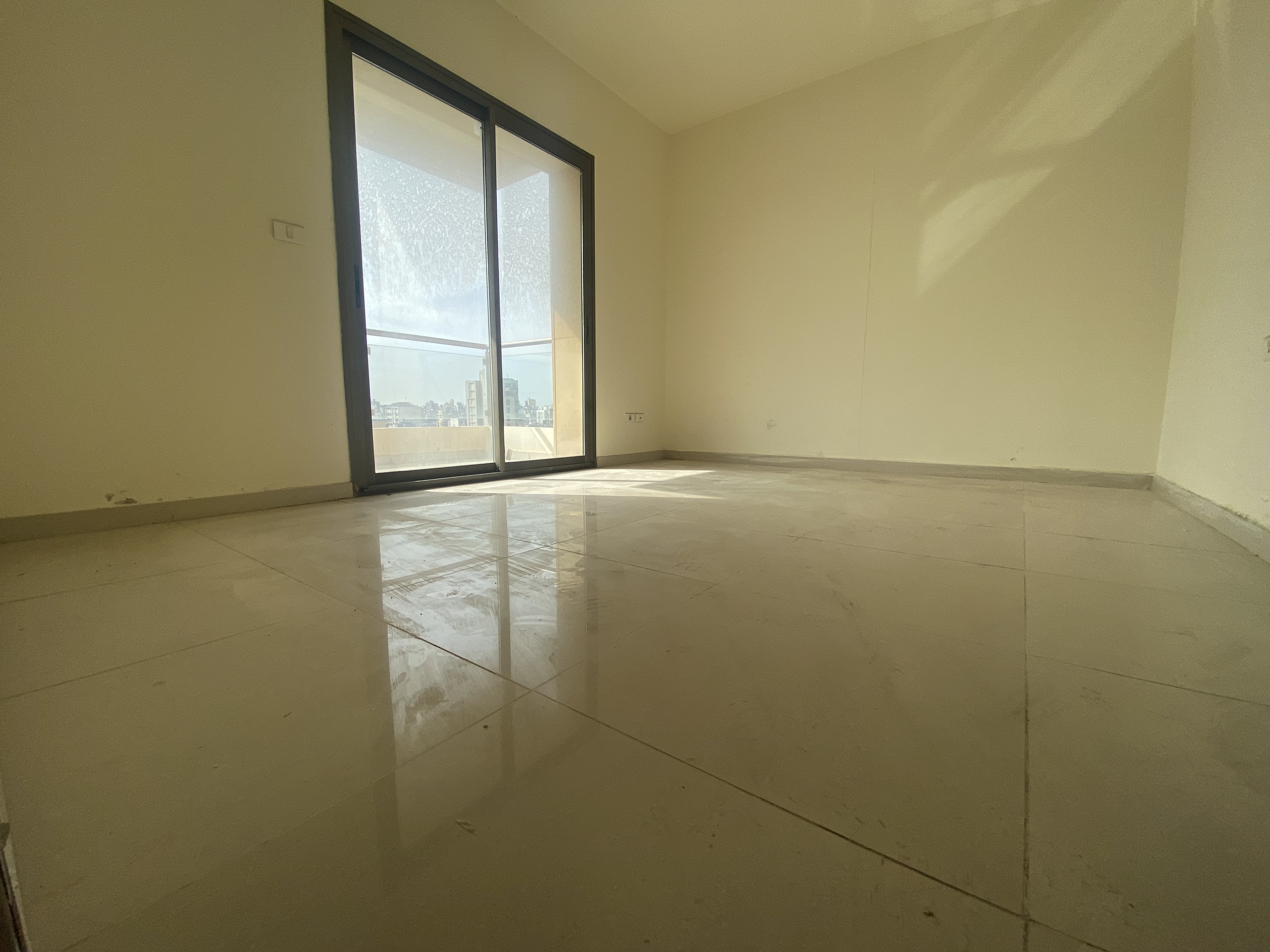 Ras Al Nabaa, Beirut, Beirut, 3 Bedrooms Bedrooms, 3 Rooms Rooms,3 BathroomsBathrooms,Apartment,Buy,11318672090