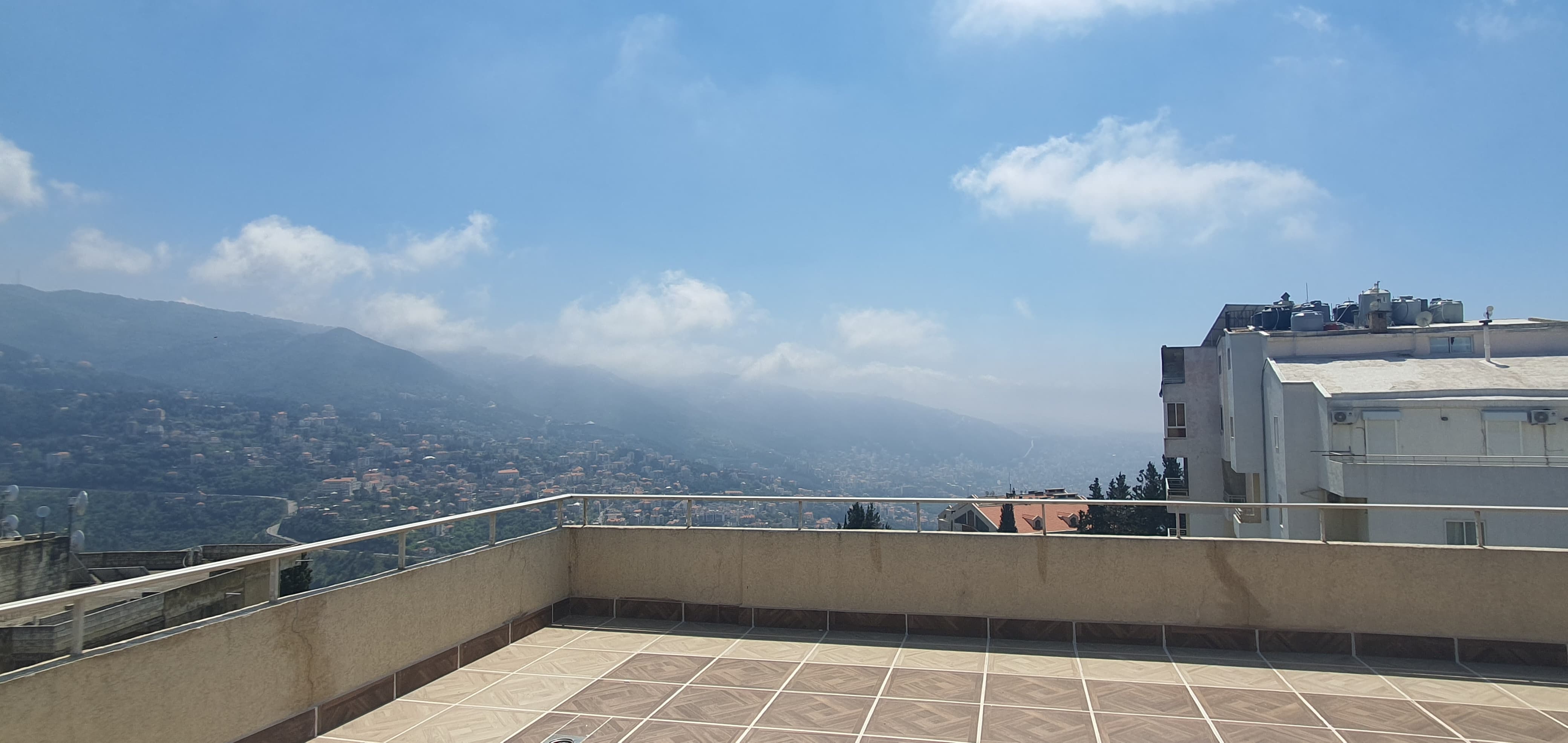 Fatqa, Keserwen, Mount Lebanon, 3 Bedrooms Bedrooms, 3 Rooms Rooms,3 BathroomsBathrooms,Apartment,Buy,12546194396