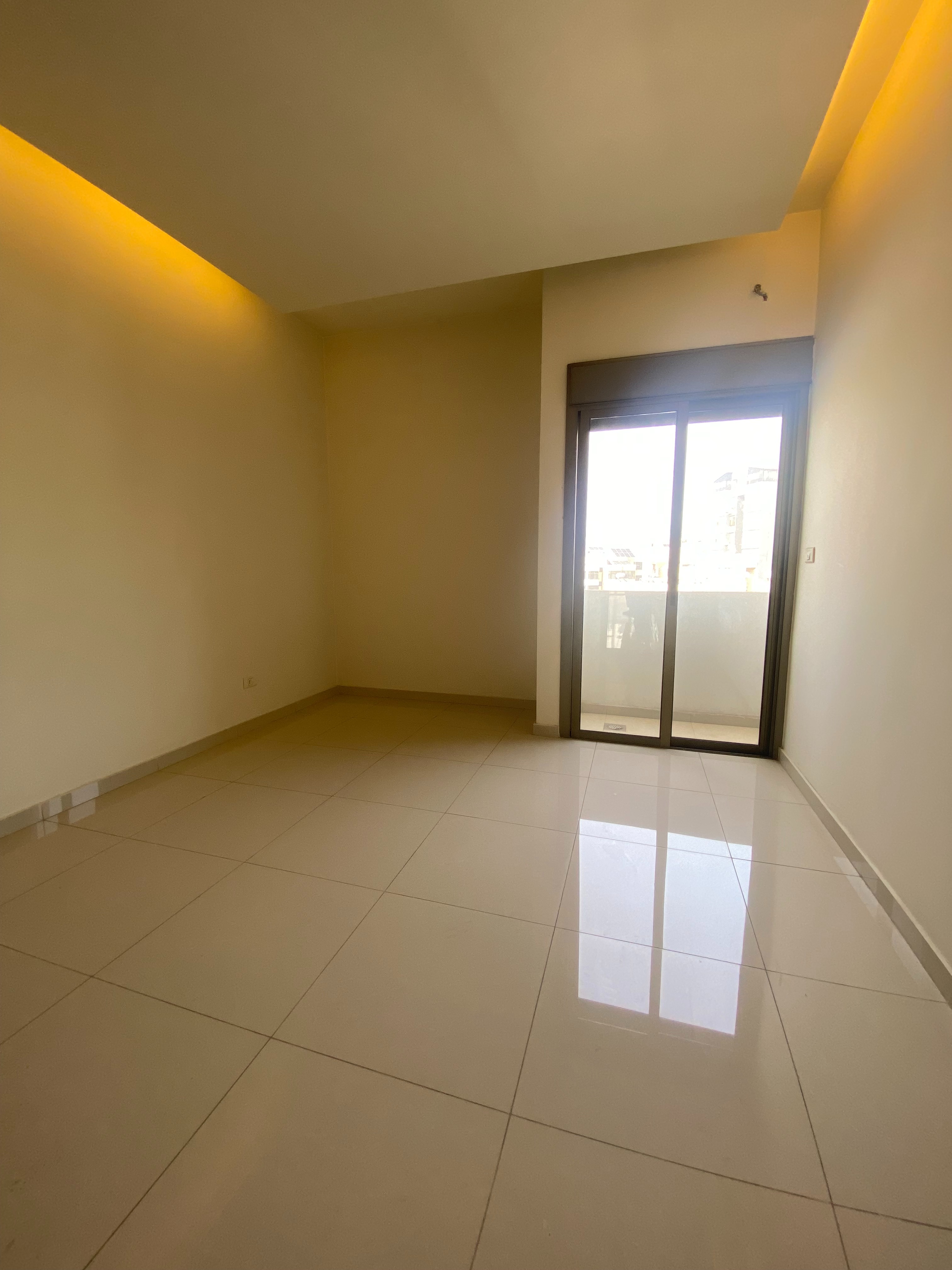 Jdeideh, Metn, Mount Lebanon, 3 Bedrooms Bedrooms, 3 Rooms Rooms,3 BathroomsBathrooms,Apartment,Buy,12682528708