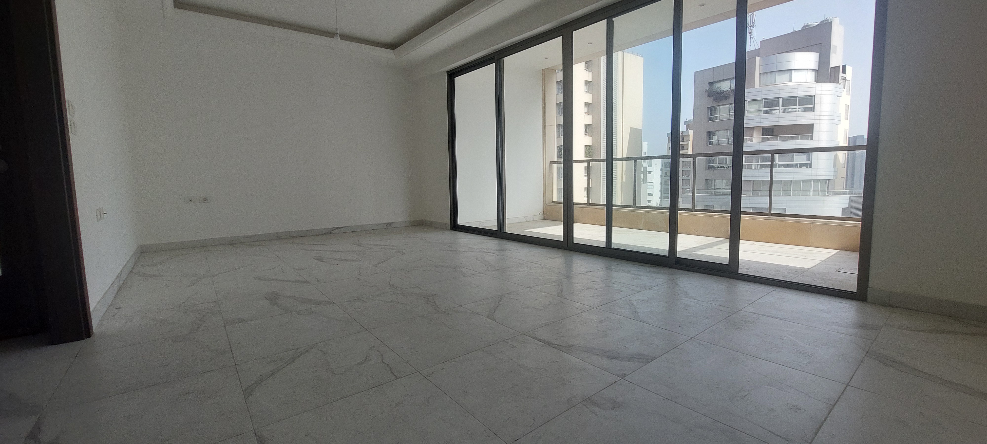 Achrafieh, Beirut, Beirut, 2 Bedrooms Bedrooms, 2 Rooms Rooms,3 BathroomsBathrooms,Apartment,Buy,12595527897