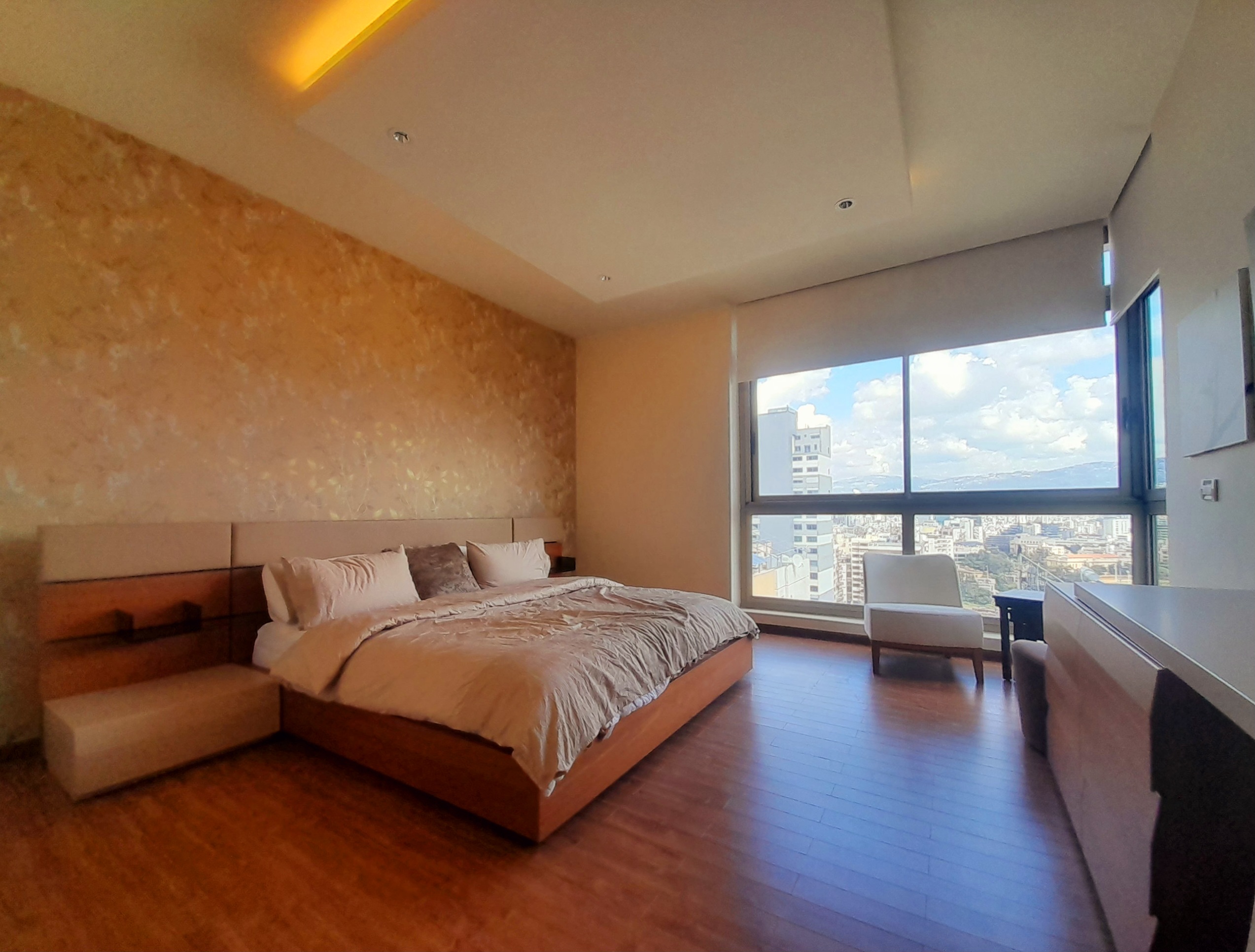 Mathaf, Beirut, Beirut, 4 Bedrooms Bedrooms, 4 Rooms Rooms,4 BathroomsBathrooms,Apartment,Rent,12713268186