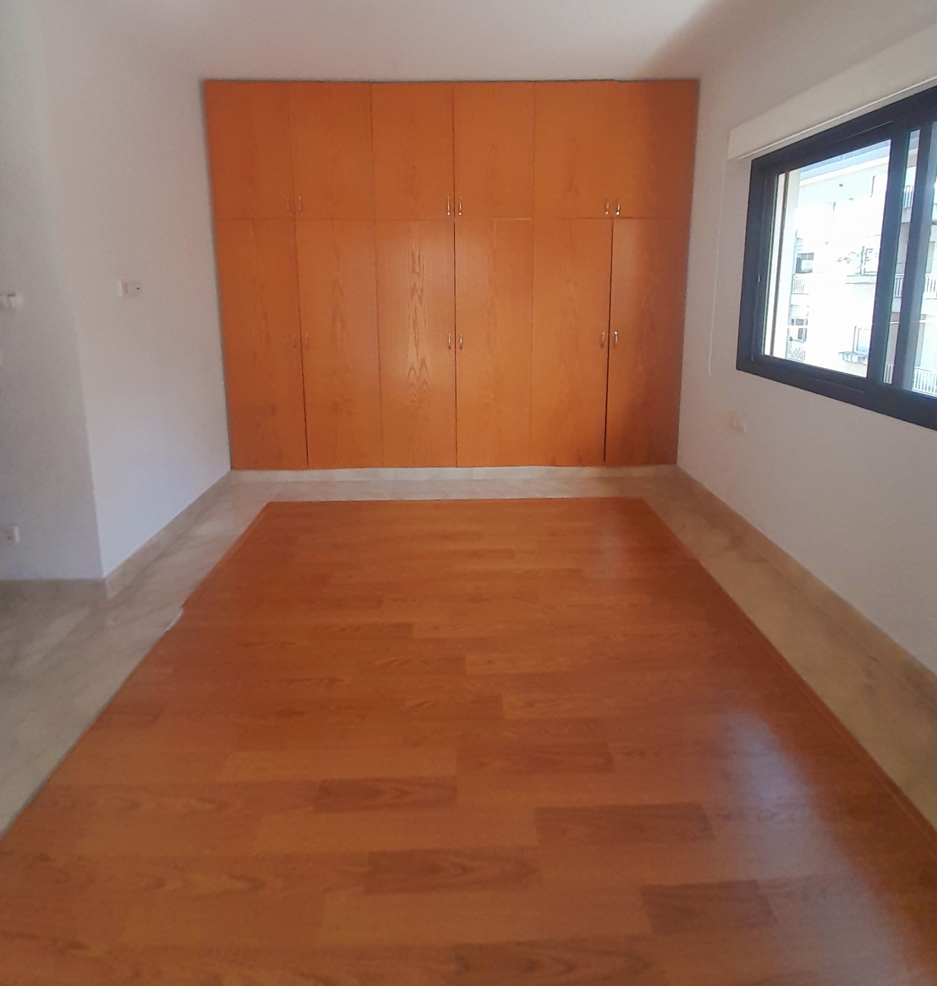 Achrafieh, Beirut, Beirut, 3 Bedrooms Bedrooms, 3 Rooms Rooms,3 BathroomsBathrooms,Apartment,Rent,12717550828