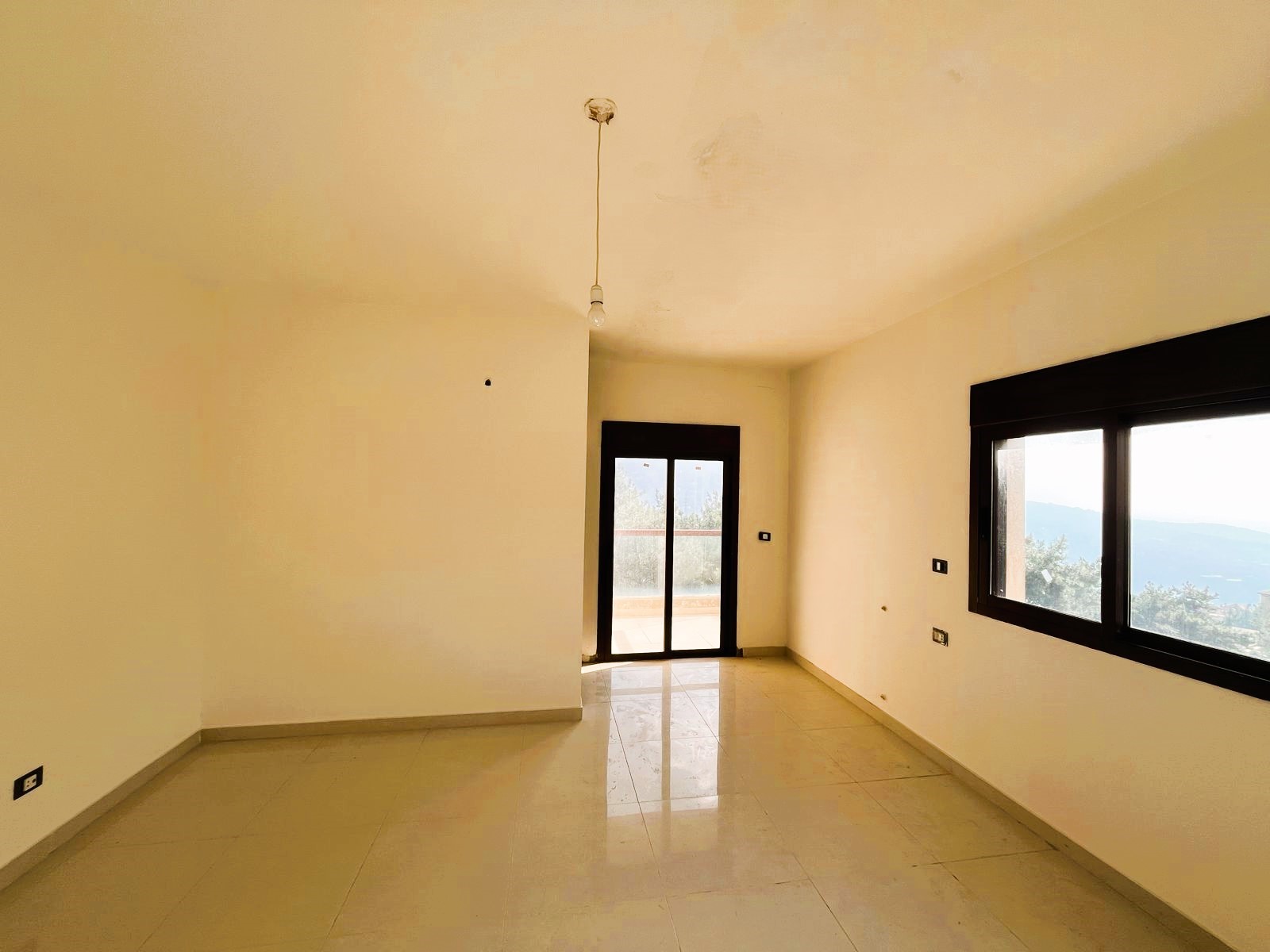 Sehaileh, Keserwen, Mount Lebanon, 3 Bedrooms Bedrooms, 3 Rooms Rooms,4 BathroomsBathrooms,Apartment,Rent,12716657901