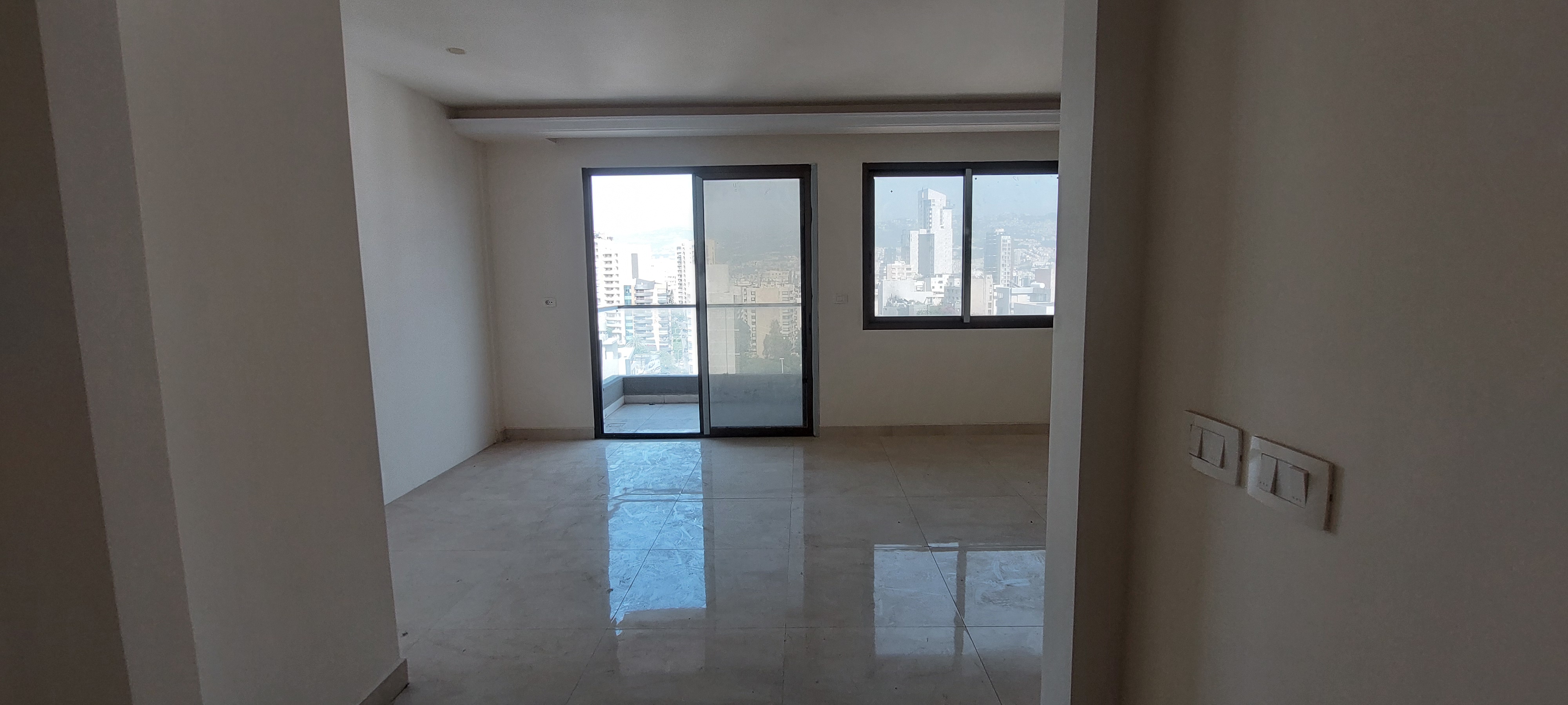 Achrafieh, Beirut, Beirut, 2 Bedrooms Bedrooms, 2 Rooms Rooms,2 BathroomsBathrooms,Apartment,Rent,12737258442