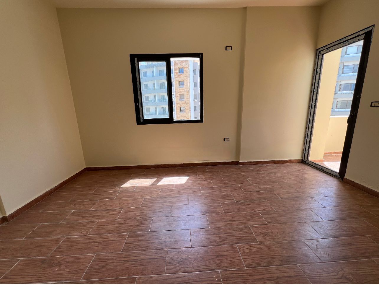 Abou Samra, Tripoli, North, 2 Bedrooms Bedrooms, 2 Rooms Rooms,2 BathroomsBathrooms,Apartment,Buy,13300678387