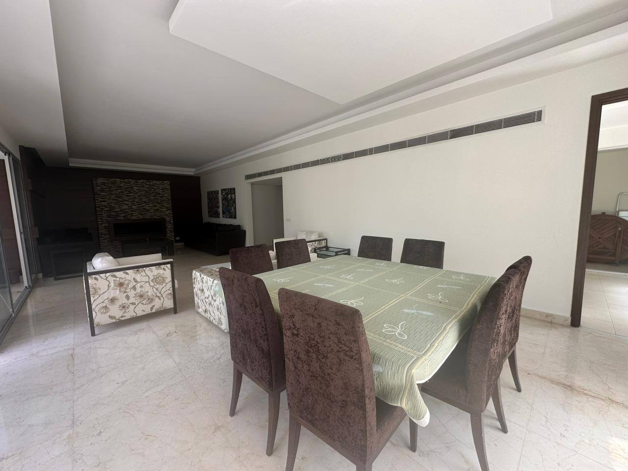 Achrafieh, Beirut, Beirut, 3 Bedrooms Bedrooms, 3 Rooms Rooms,5 BathroomsBathrooms,Apartment,Rent,13836382430