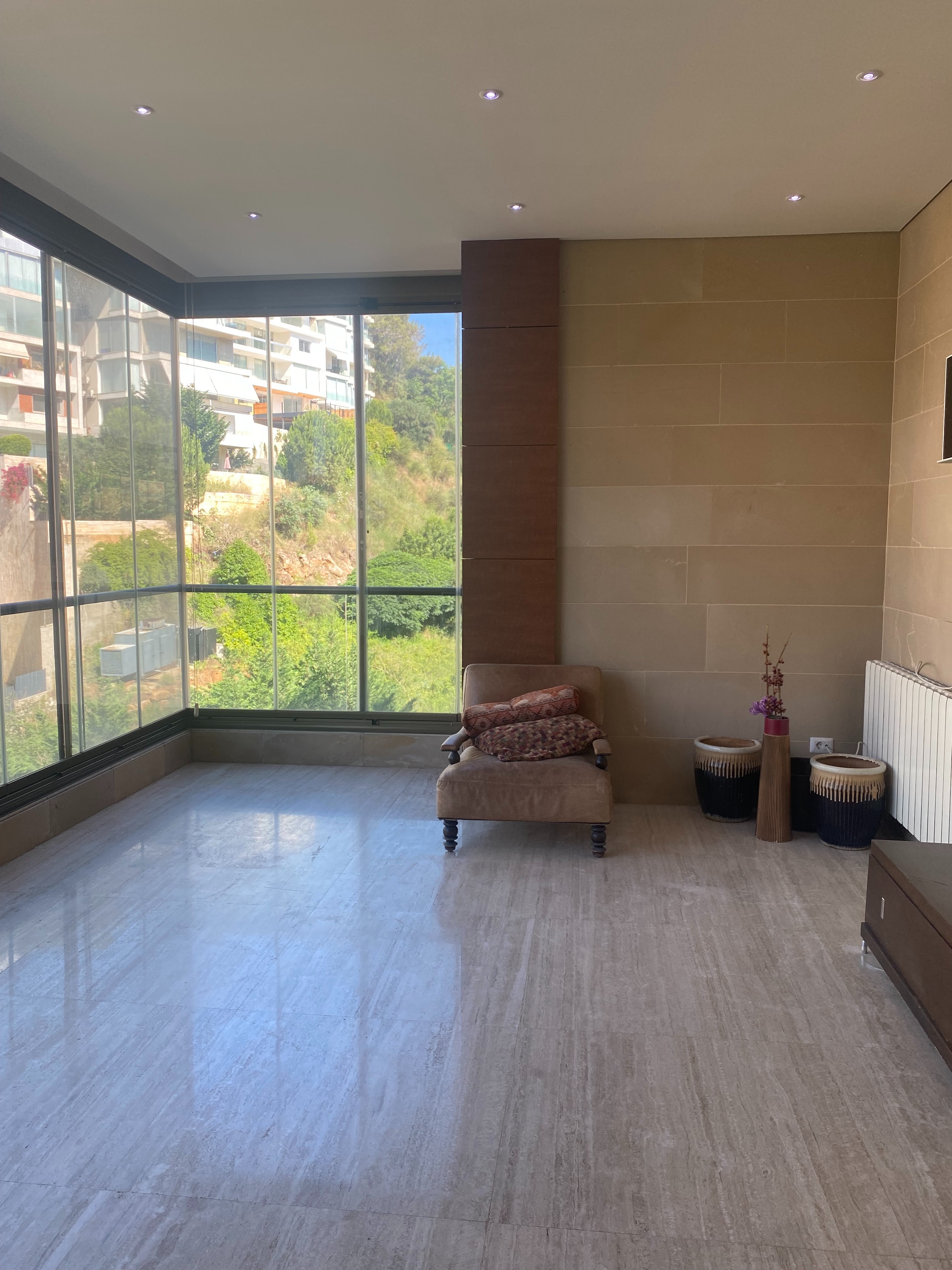 Yarzeh, Baabda, Mount Lebanon, 3 Bedrooms Bedrooms, 3 Rooms Rooms,5 BathroomsBathrooms,Apartment,Buy,14695887554