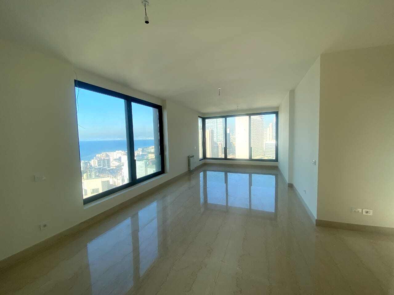 Ain El Mreisseh, Beirut, Beirut, 3 Bedrooms Bedrooms, 3 Rooms Rooms,4 BathroomsBathrooms,Apartment,Rent,15135625964