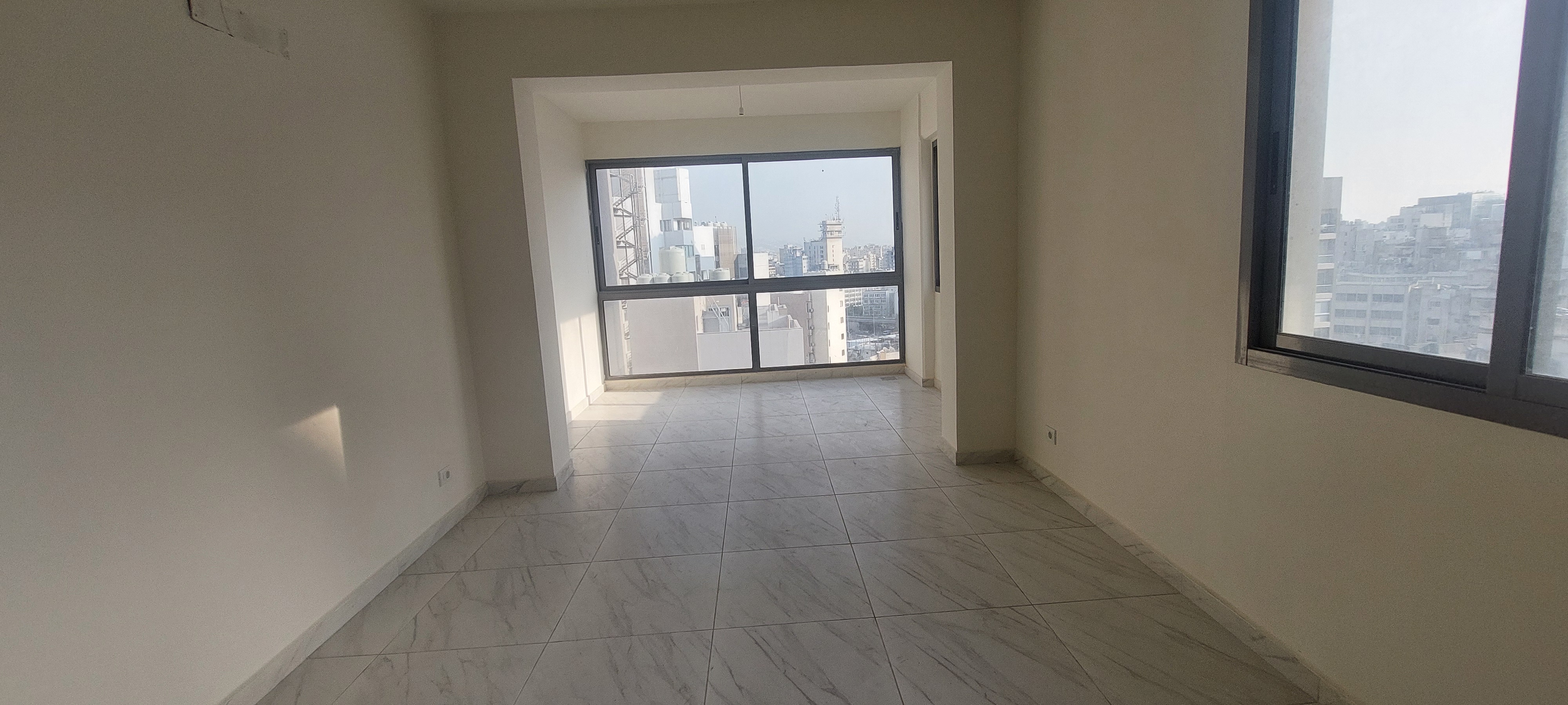 Achrafieh, Beirut, Lebanon, 2 Bedrooms Bedrooms, 2 Rooms Rooms,2 BathroomsBathrooms,Apartment,Buy,15146497529