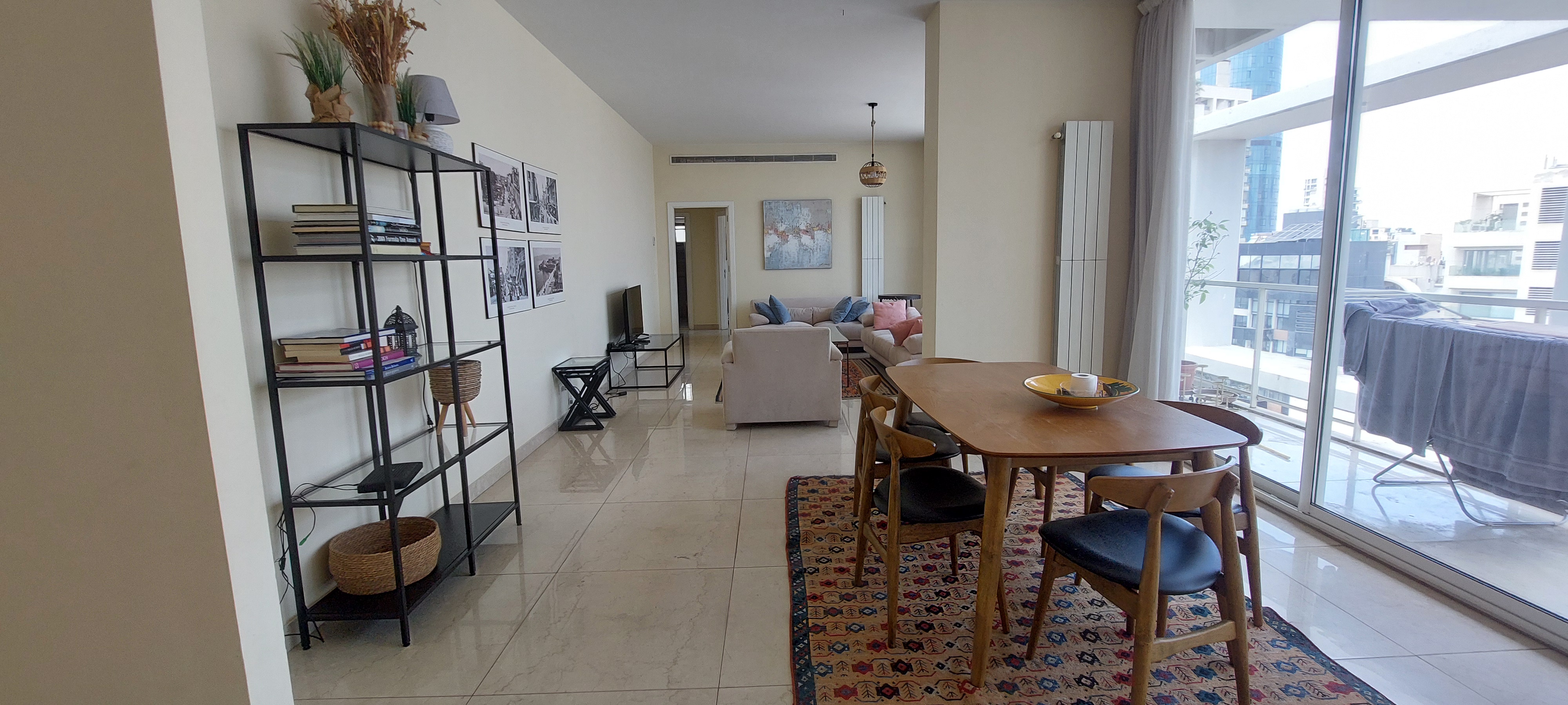 Achrafieh, Beirut, Beirut, 3 Bedrooms Bedrooms, 3 Rooms Rooms,4 BathroomsBathrooms,Apartment,Rent,15146733529