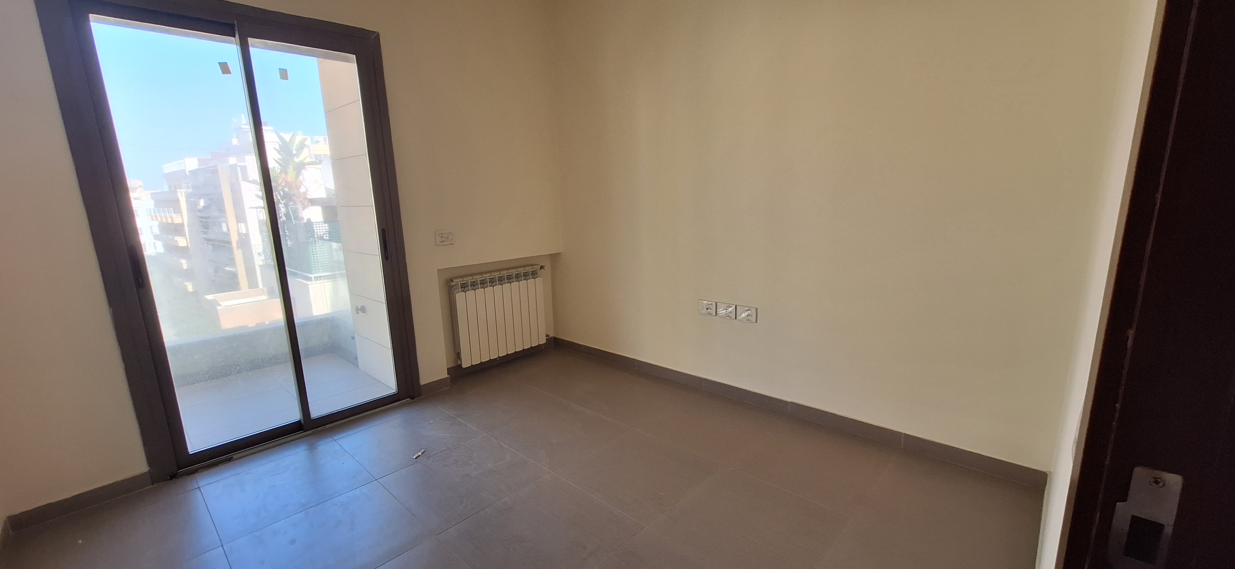 Achrafieh, Beirut, Beirut, 3 Bedrooms Bedrooms, 3 Rooms Rooms,2 BathroomsBathrooms,Apartment,Buy,15407865789