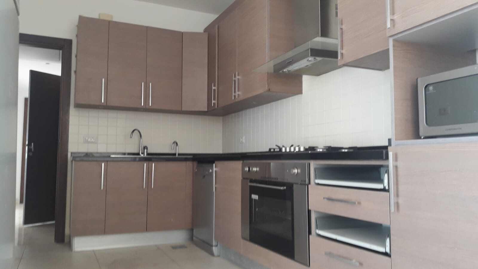 Achrafieh, Beirut, Beirut, 3 Bedrooms Bedrooms, 3 Rooms Rooms,4 BathroomsBathrooms,Apartment,Rent,15409630692