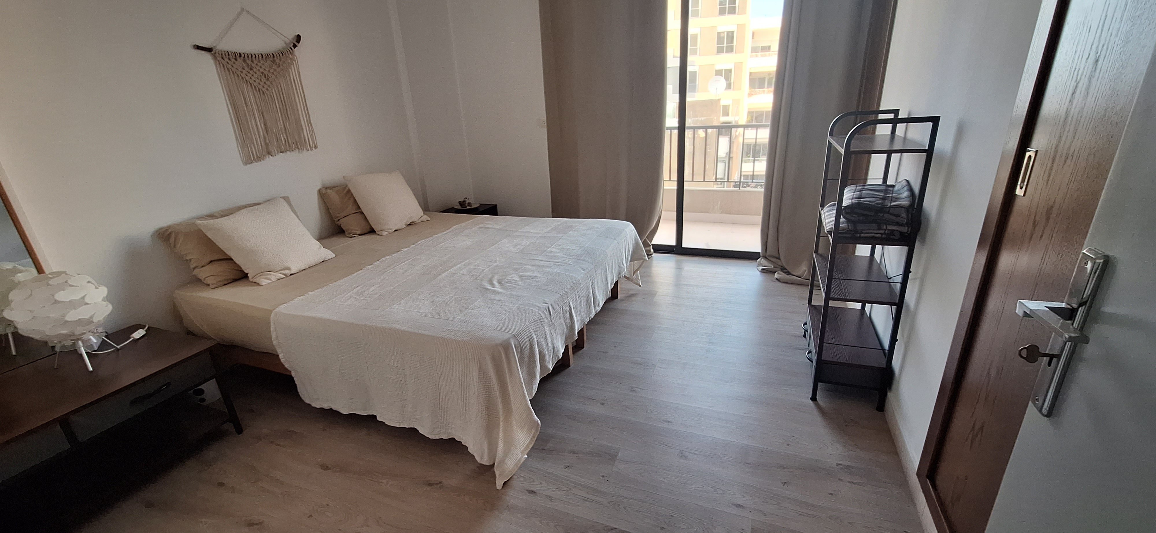 Achrafieh, Beirut, Beirut, 3 Bedrooms Bedrooms, 3 Rooms Rooms,3 BathroomsBathrooms,Apartment,Rent,15408545783