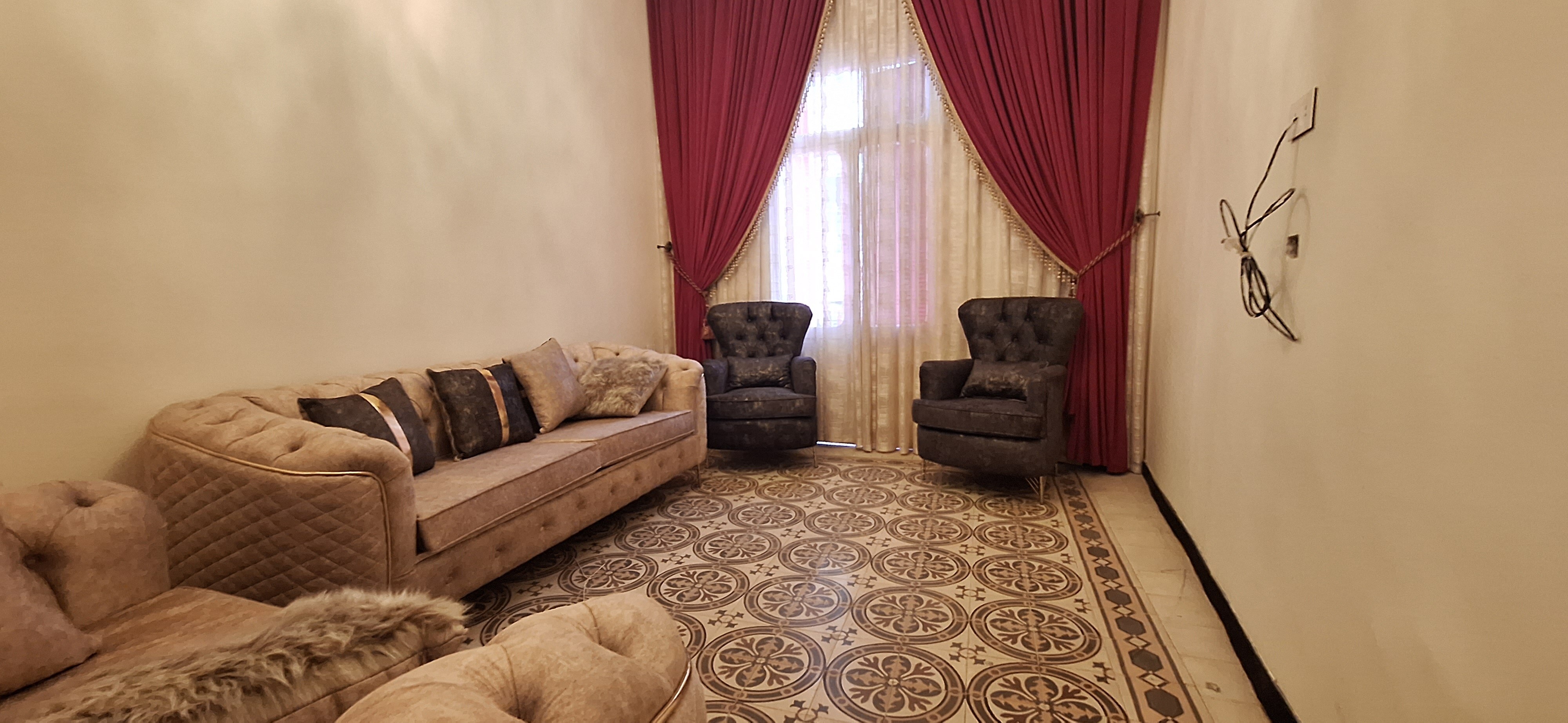 Achrafieh, Beirut, Beirut, 2 Bedrooms Bedrooms, 2 Rooms Rooms,2 BathroomsBathrooms,Apartment,Rent,15409820359