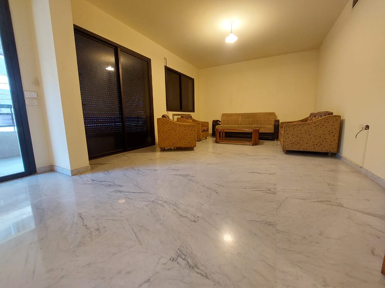 Achrafieh, Beirut, Lebanon, 3 Bedrooms Bedrooms, 3 Rooms Rooms,4 BathroomsBathrooms,Apartment,Rent,15601026528