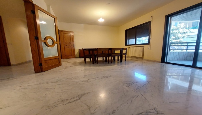 Achrafieh, Beirut, Beirut, 3 Bedrooms Bedrooms, 3 Rooms Rooms,4 BathroomsBathrooms,Apartment,Rent,15601026528